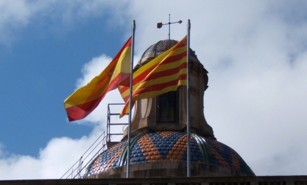 Banderas en la Generalitat de Cataluña